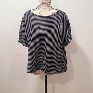 Grunge Gap Woman's Crop Top XXL. B220